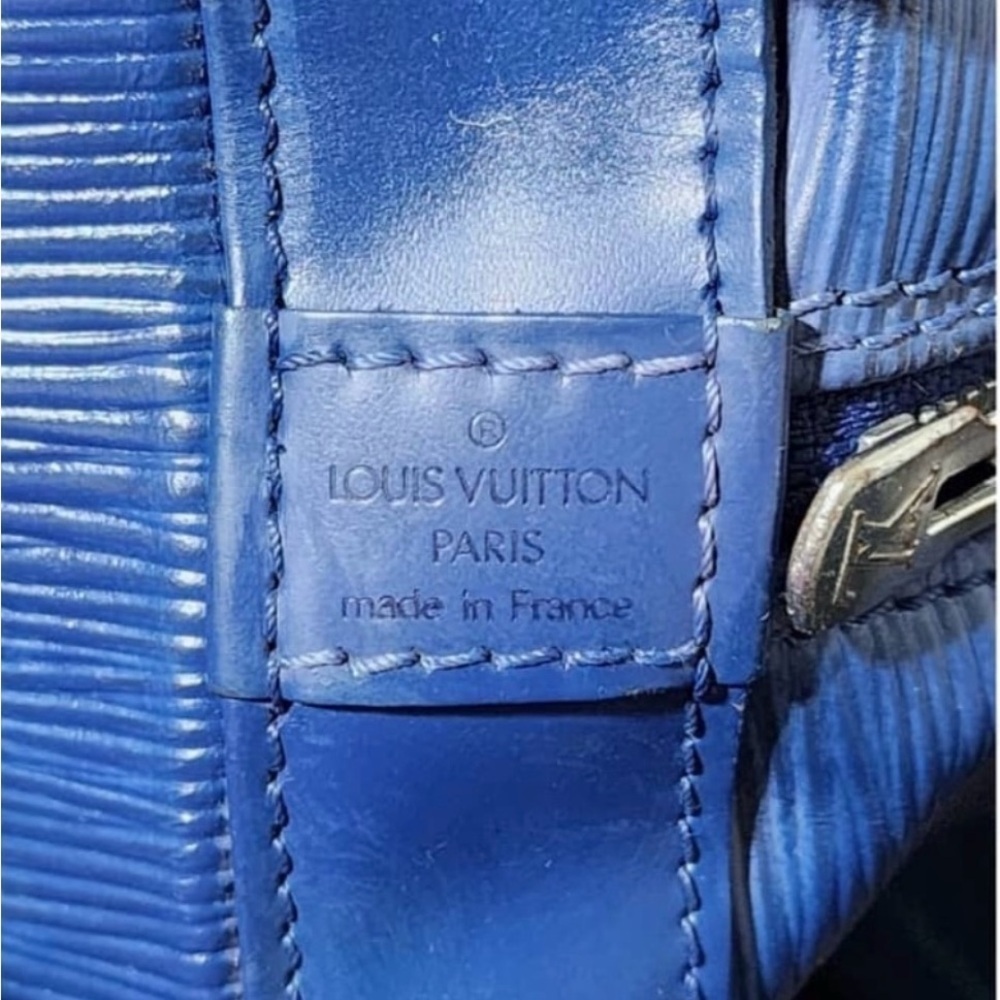 Authentic LOUIS VUITTON Epi Alma Myrtle Bag Blue - Picture 3 of 14